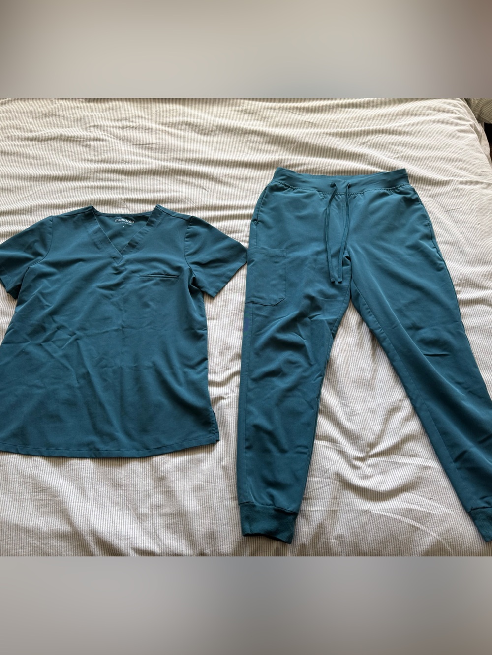 Mandala Teal Women’s Scrub Set - Top & Jogger Pants